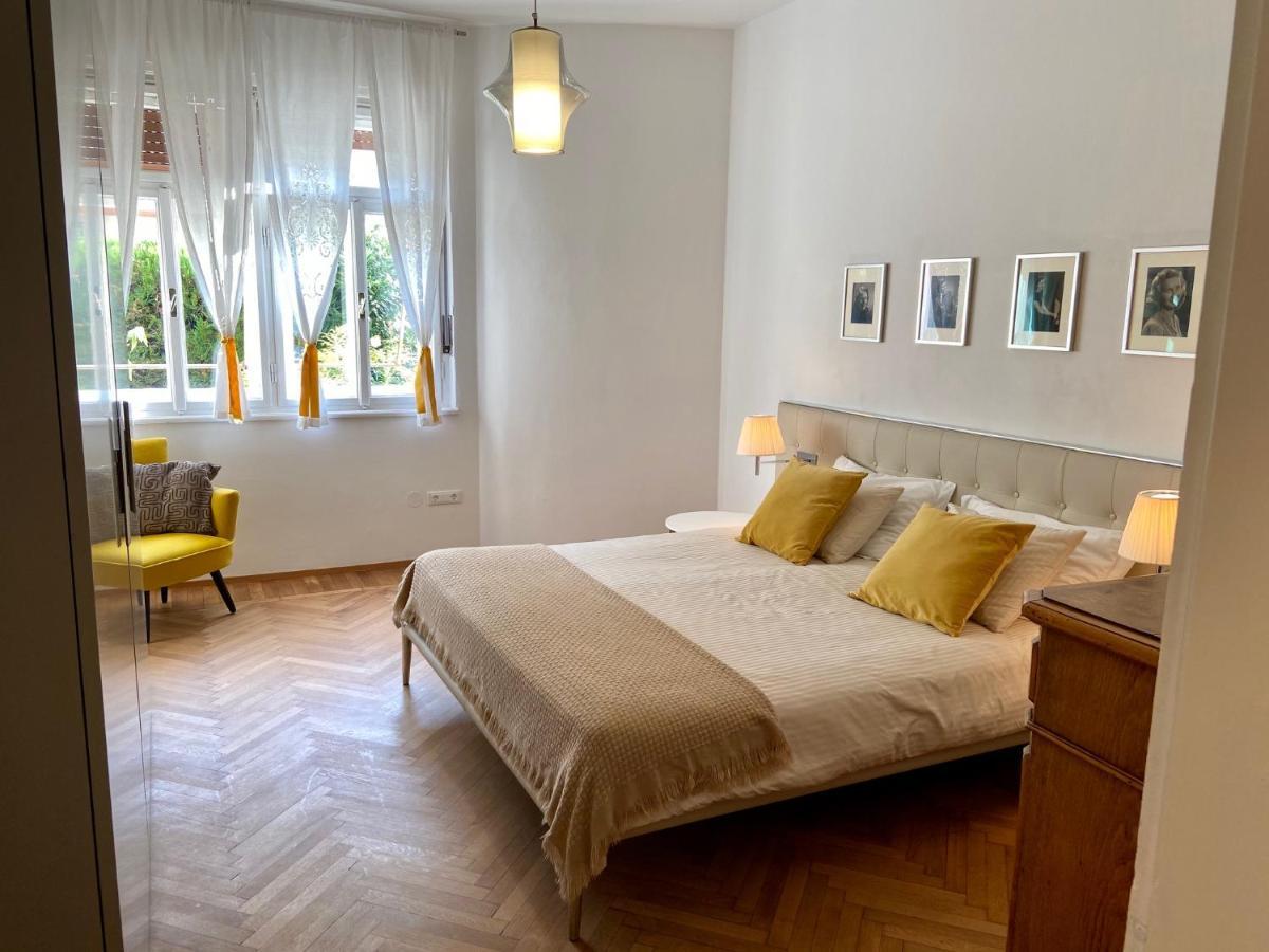 Delightful Villa Rina Merano Bagian luar foto